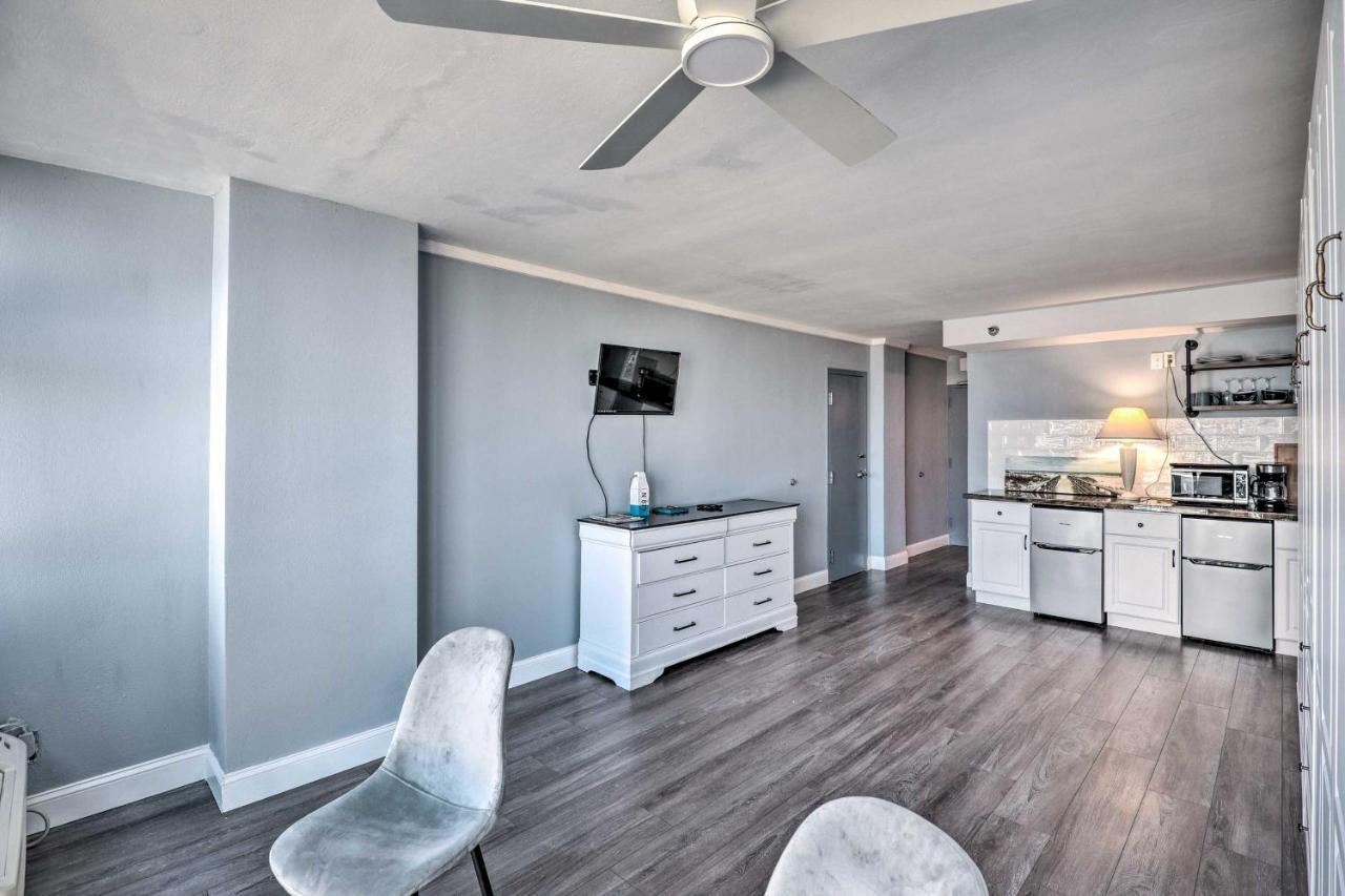 Beachfront Daytona Studio, Close To Parks! Apartment Daytona Beach